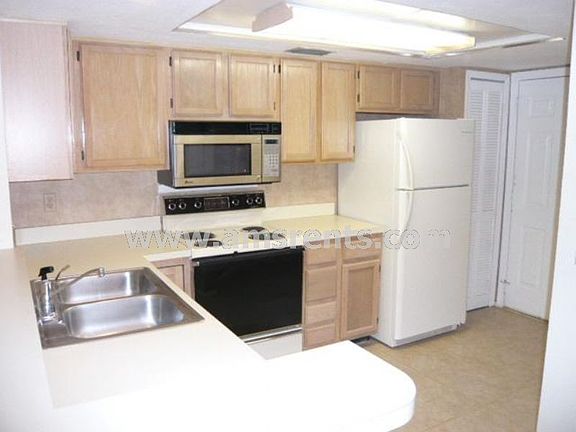 2nd image of 1496 Creekside Cir