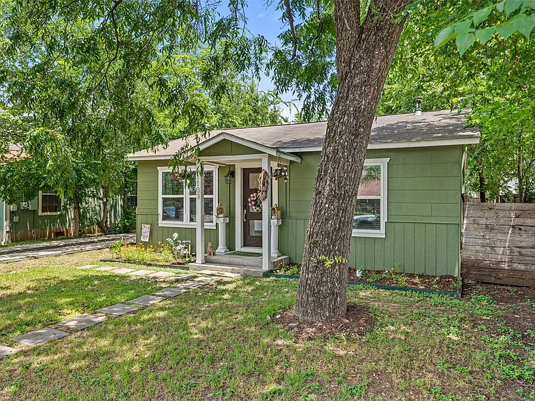 1103 Brass St #A — Photo 24