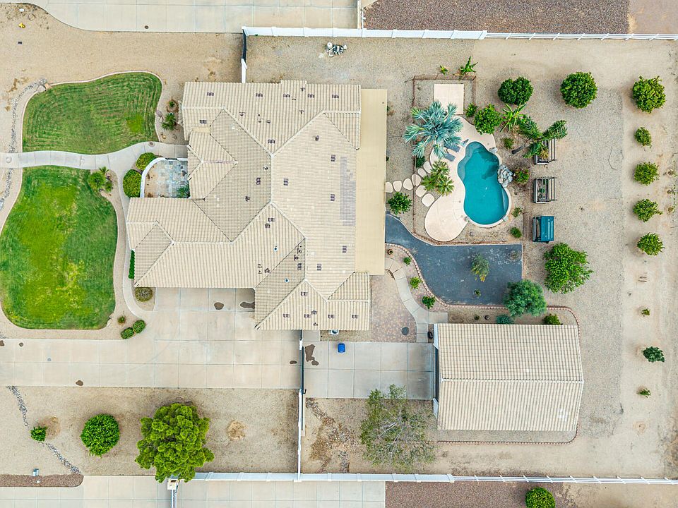 1st image of 21039 E PUMMELOS Road