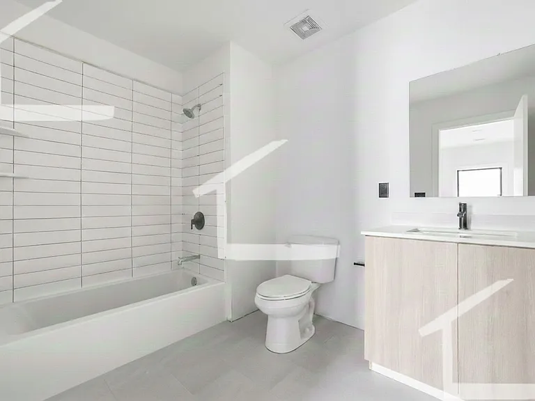 1025 Commonwealth Ave #5 — Photo 3