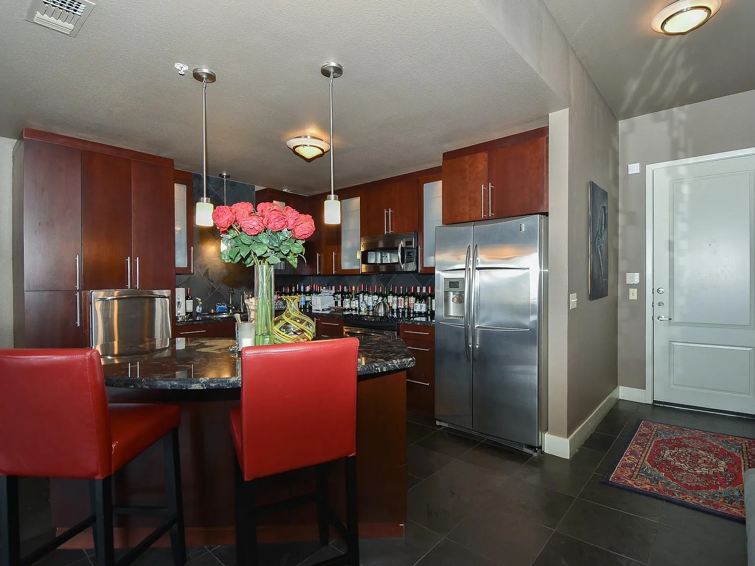 2 bed, 1.5 bath, 1116 sqft, $2,400 — Photo 4