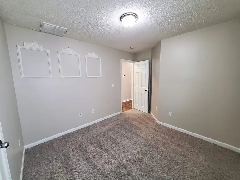 204 Lucille Dr — Photo 22