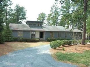 385 Longleaf Dr NW, Pinehurst, NC 28374