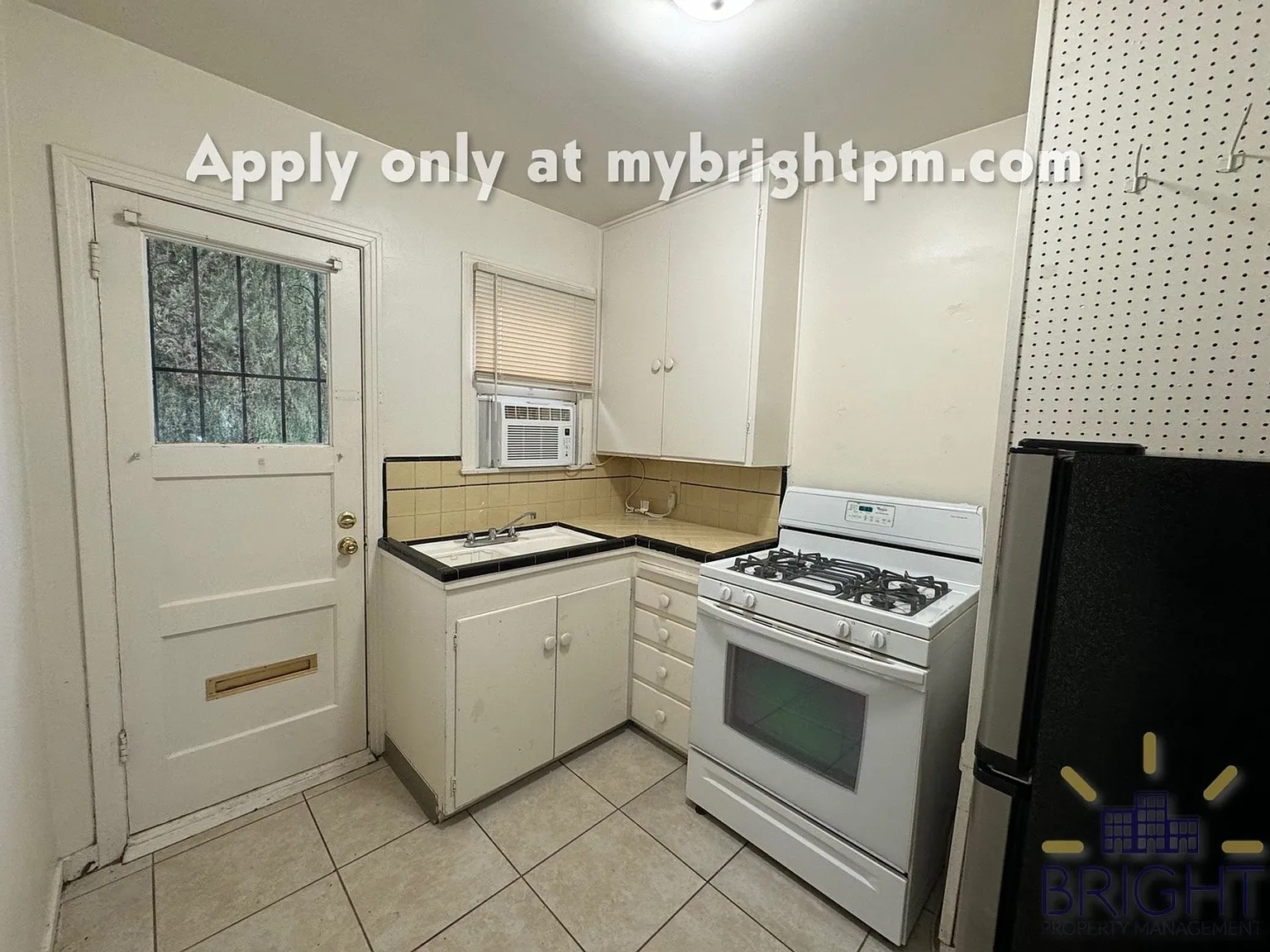 City College Apartments — Photo 2