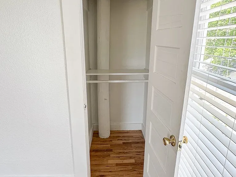 821 S Campbell Ave #B — Photo 7