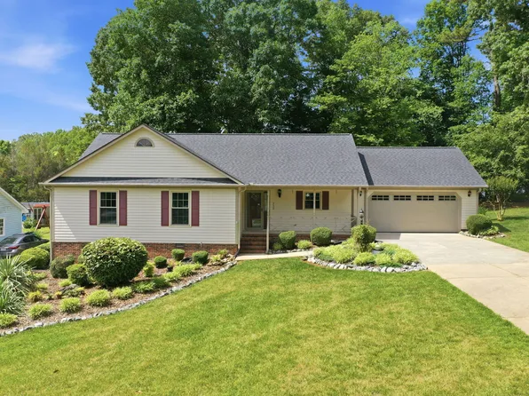 538 Rockwood Dr, Graham, NC 27253