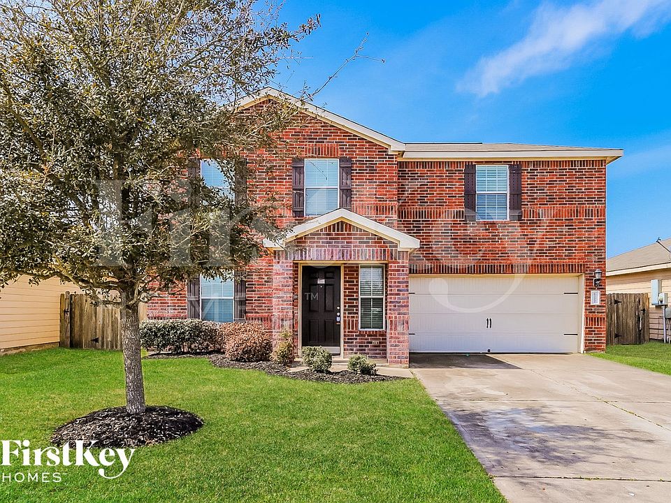 1st image of 6722 Clover Walk Ln