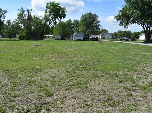 Atlantic St, Elwood, KS 66024