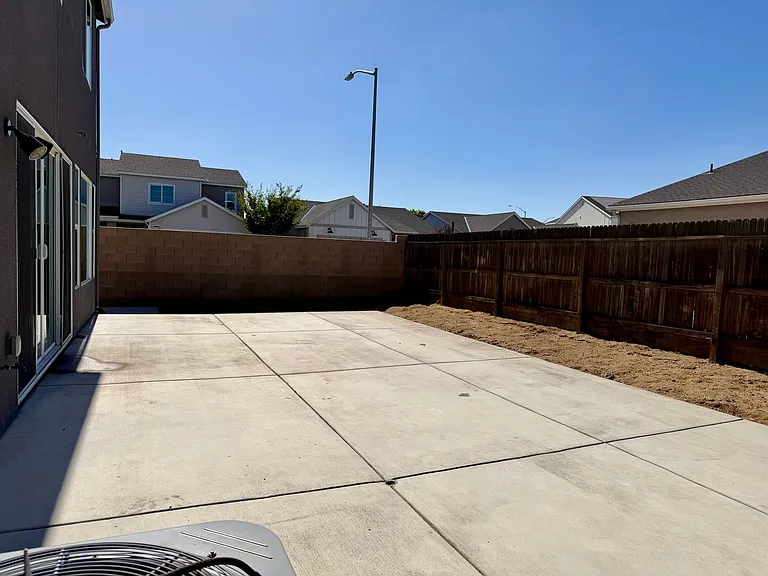 5817 E Truman Ave — Photo 30
