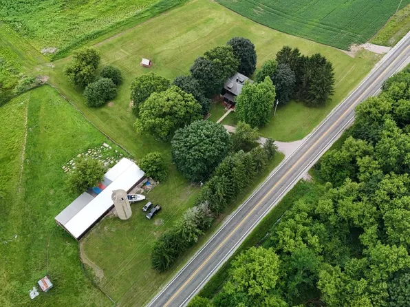 N1364 County Road BB, Reeseville, WI 53579