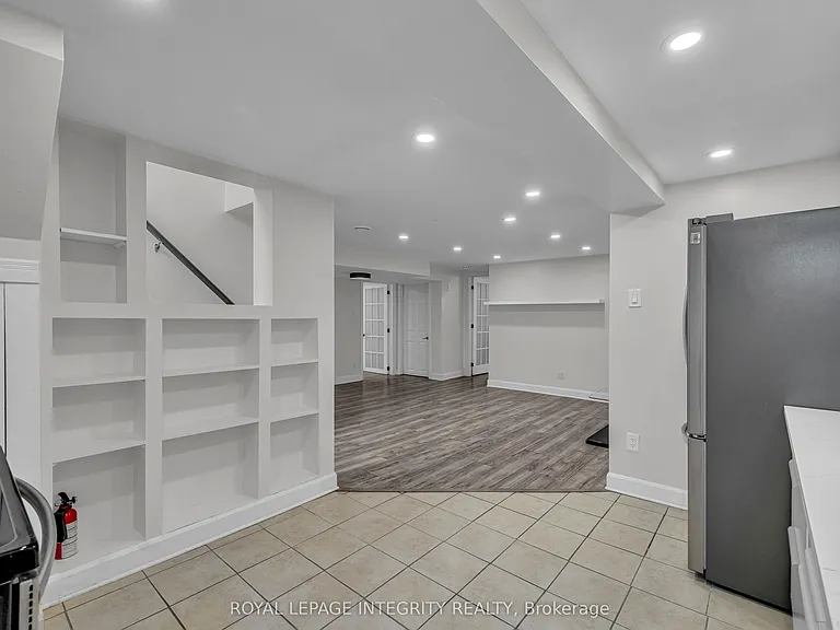 924 Rex Ave — Photo 7