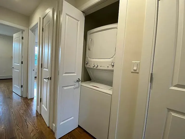 456 E 29th St #4 — Photo 18