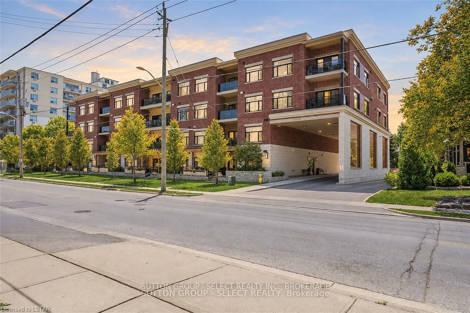 Wortley Villas — Photo 1