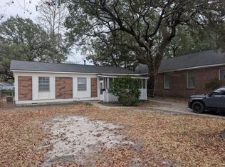 770 Magnolia Rd, Charleston, SC 29407