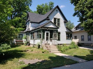 118 N 7th St, Delavan, WI 53115