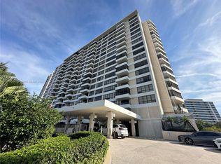 600 Three Islands Blvd APT 1113, Hallandale, FL 33009