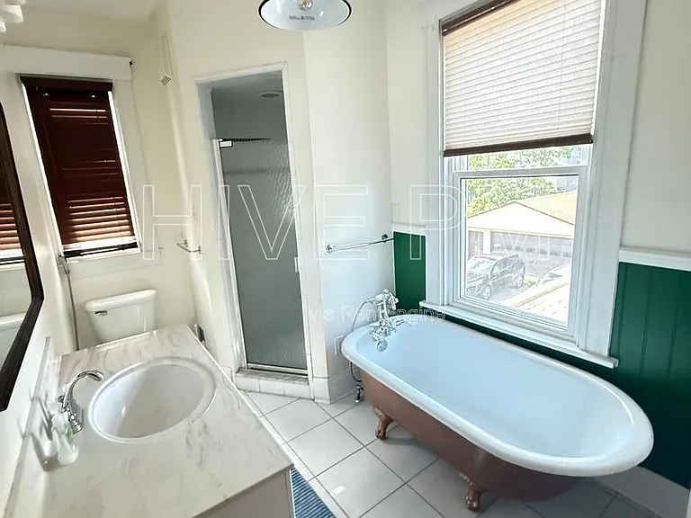 2418 Robertson Ave #2 — Photo 10