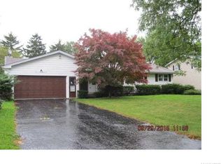 5781 Susanne Dr, Lockport, NY