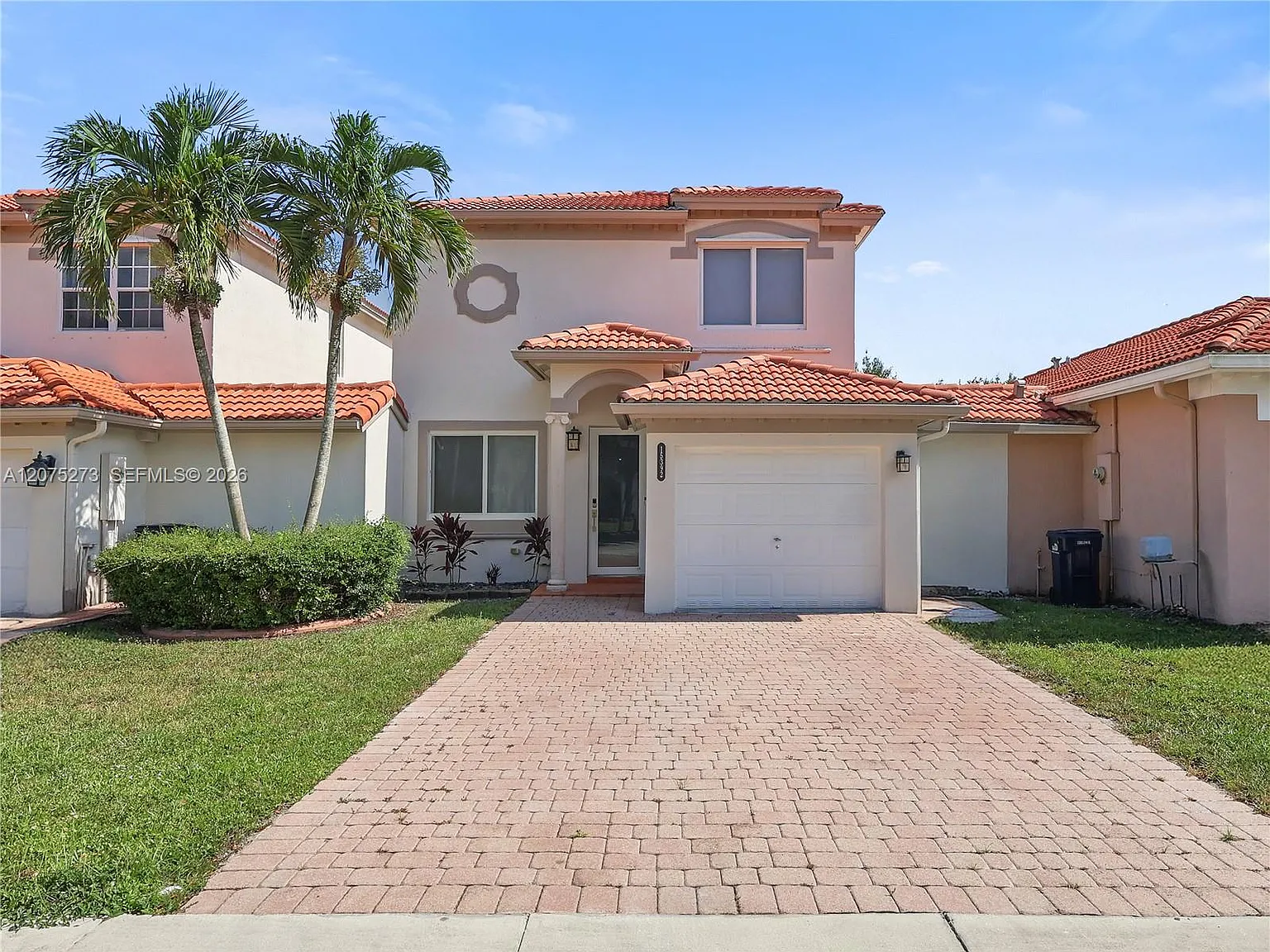 A B At Tamiami Trail Phas — Photo 2