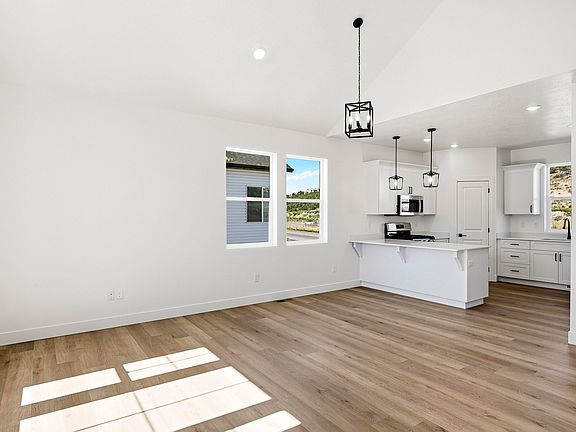 5th image of 694 S Liberty Cove Dr