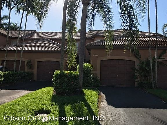 2nd image of 1492 Veracruz Ln
