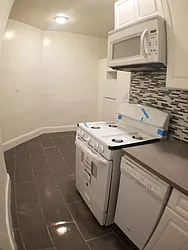 Rented by Roberto Guilbet, LREB