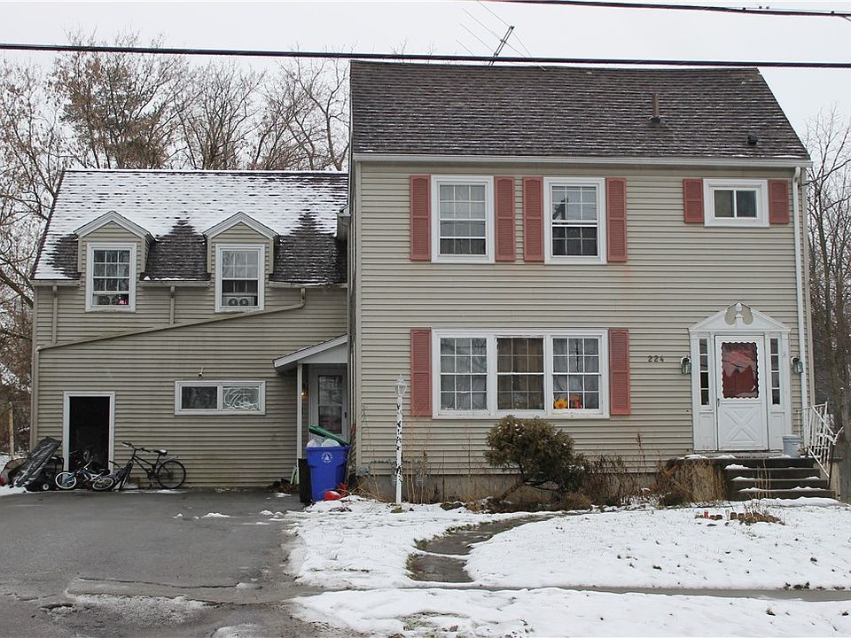 1st image of 224 W Park St