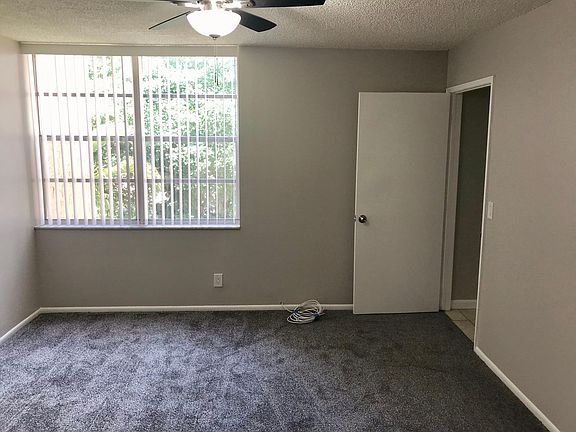 3rd image of 9460 Live Oak Pl APT 305