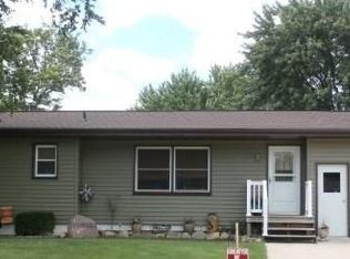 205 W Pitts St, Lawler, IA 52154
