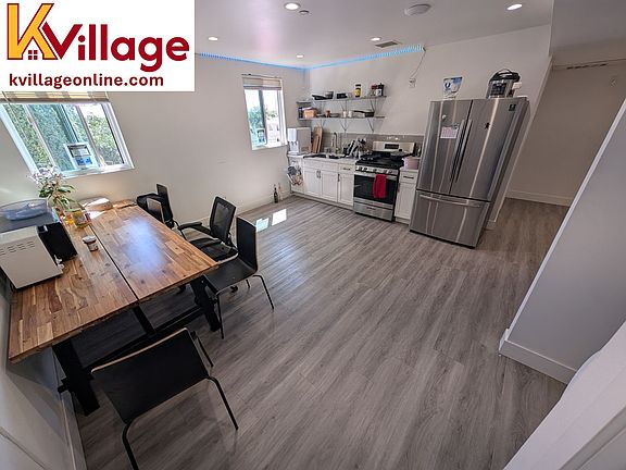 3rd image of 3711 S Halldale Ave