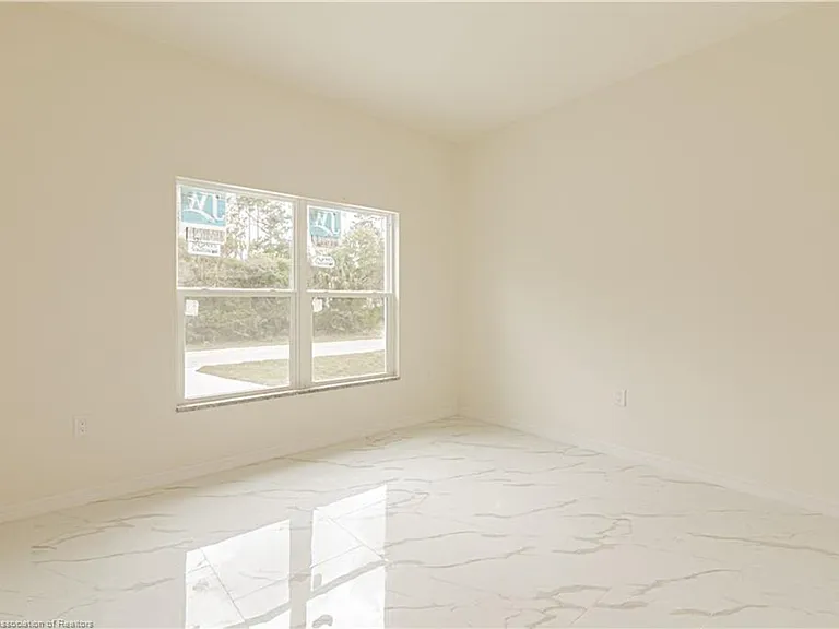 117 Flo Ave NW — Photo 9