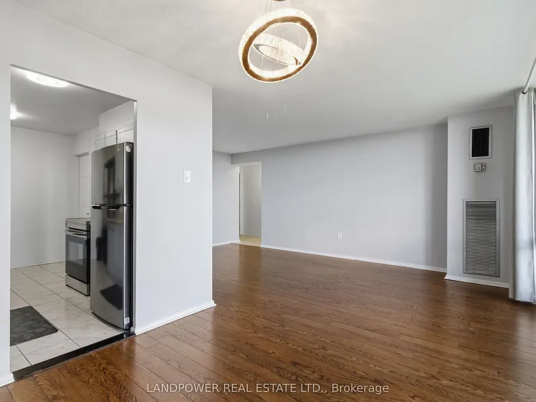 350 Seneca Hill Dr #Penthouse 14 — Photo 10