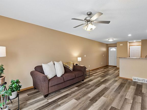 5th image of 85 Alydar Dr