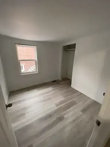 241 William St #6 — Photo 7