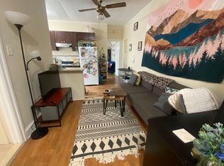 1002 S 45th St #3R, Philadelphia, PA 19104