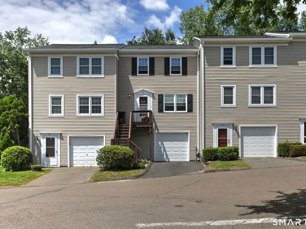 22 Cornerstone Drive #22 Summit Commons, Derby, CT 06418