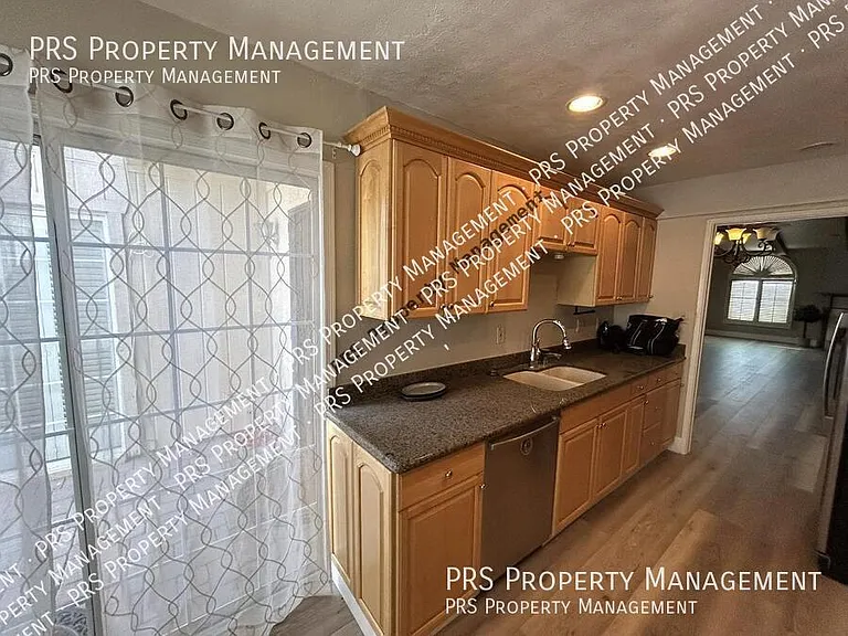 5100 N Miller Rd #11 — Photo 16
