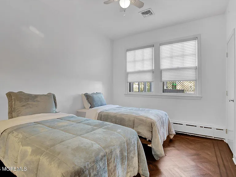 589 Westwood Ave — Photo 22