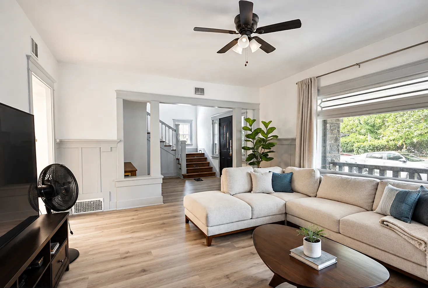 6136 Carlos Ave — Photo 3