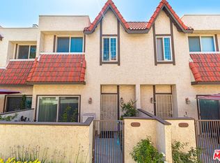 18007 River Cir APT 4, Santa Clarita, CA 91387