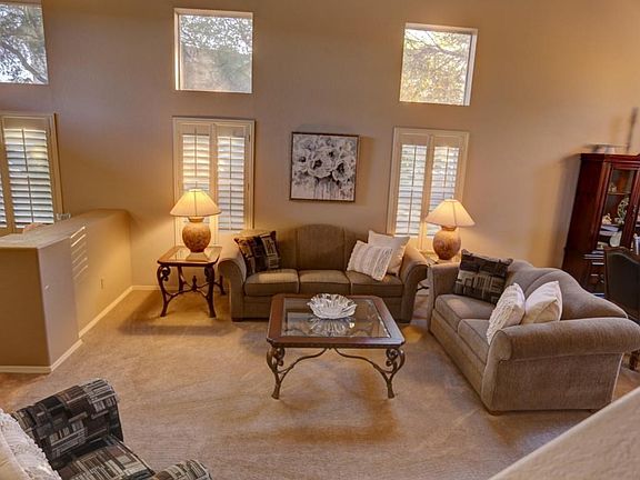 3rd image of 1116 W Shoal Creek Ln