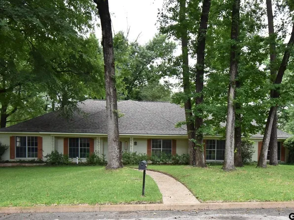 8318 Yale Dr, Tyler, TX 75703