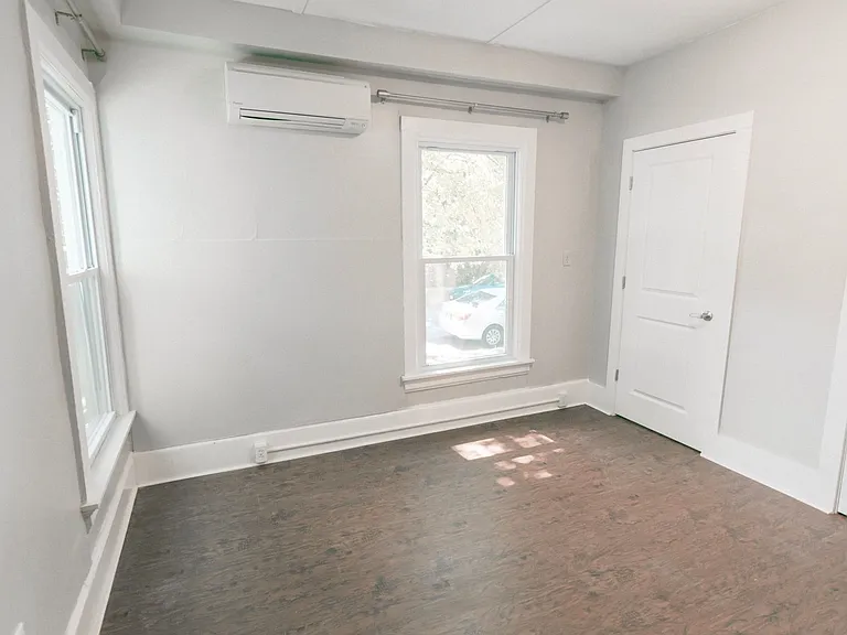 1002 N Aurora St — Photo 167