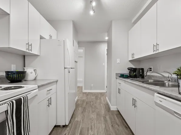 424 Main St, Saskatoon, SK S7N 0B8