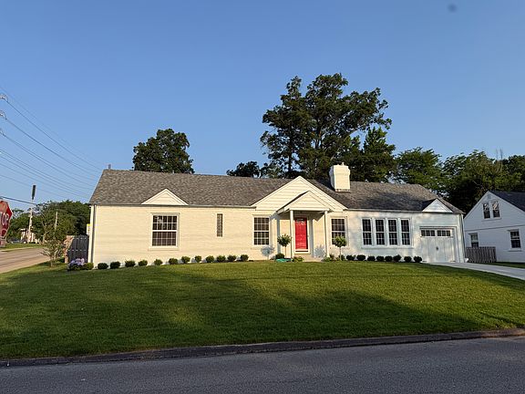 2nd image of 901 Wood Ave