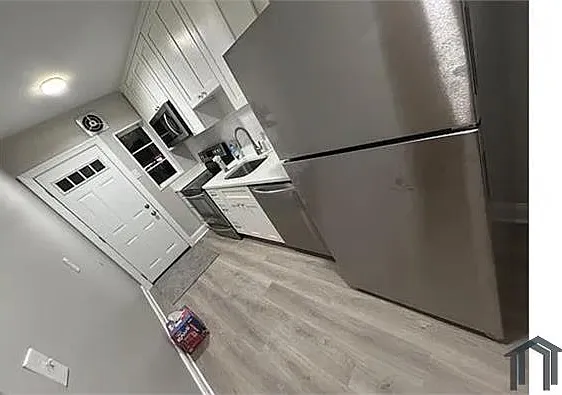 3 bed, $2,600 — Photo 1