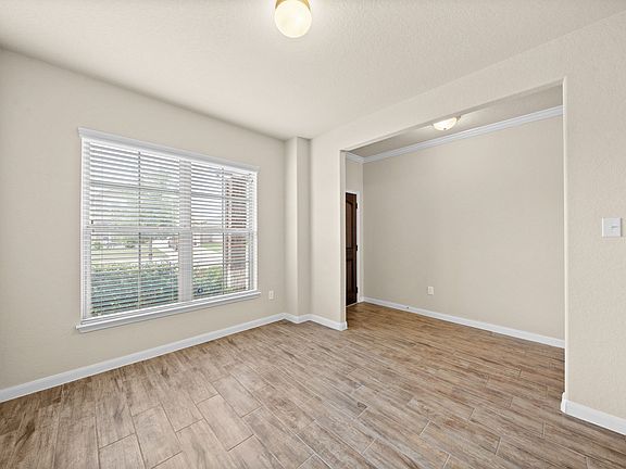 4th image of 13207 Frio Parke