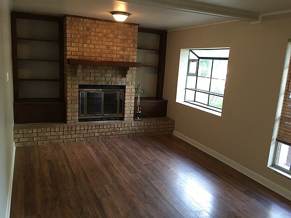 3rd image of 8856 Bernay Dr