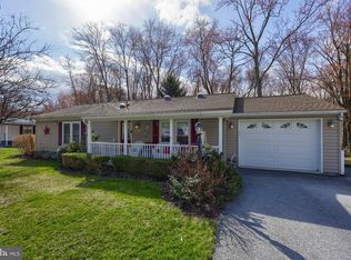 53 Maple Ave, Manheim, PA 17545