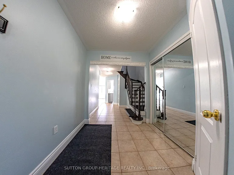 20 Oglevie Dr — Photo 4